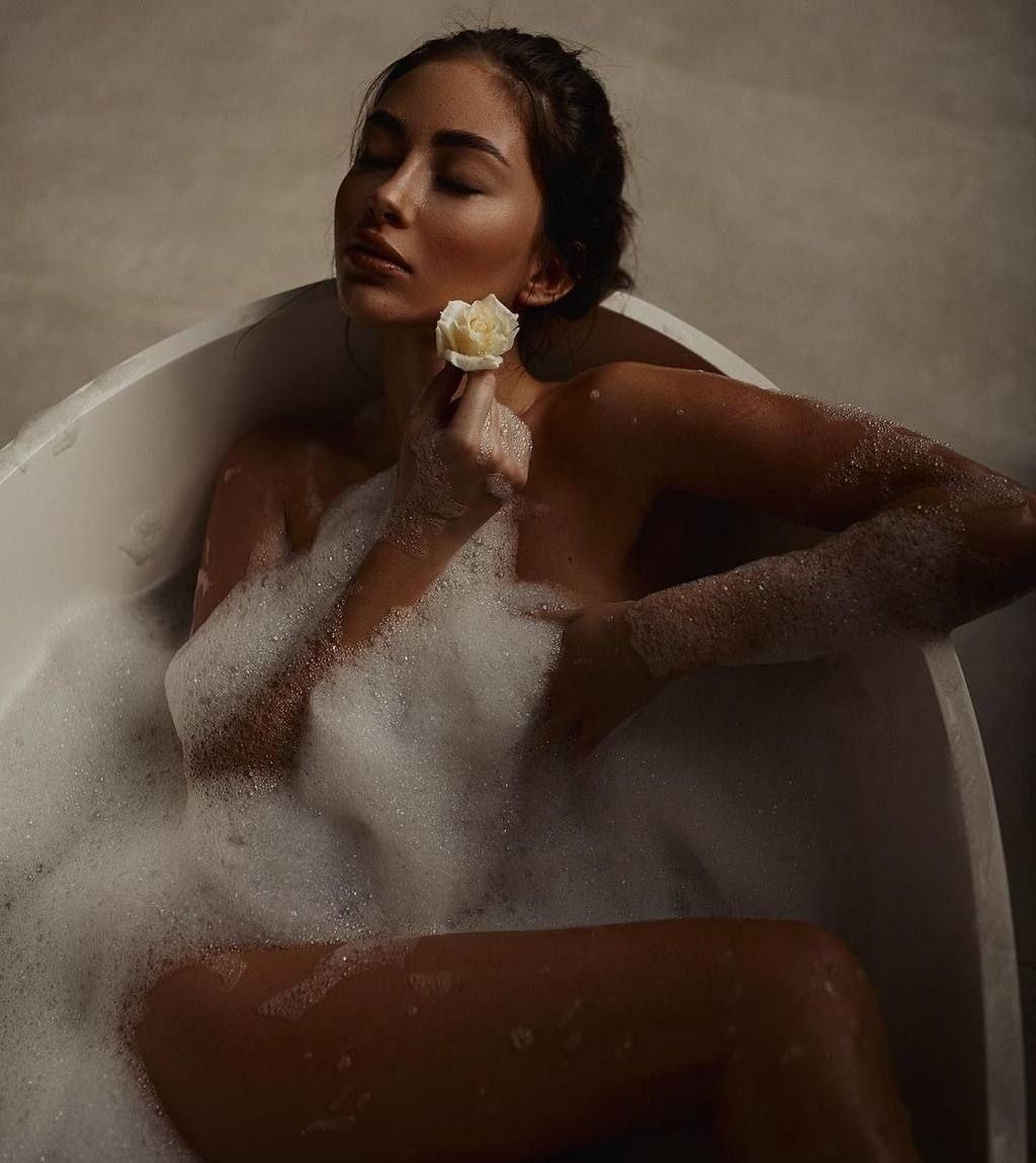 Яна привлекальеная девушка из Суходольска цена от 8000 руб