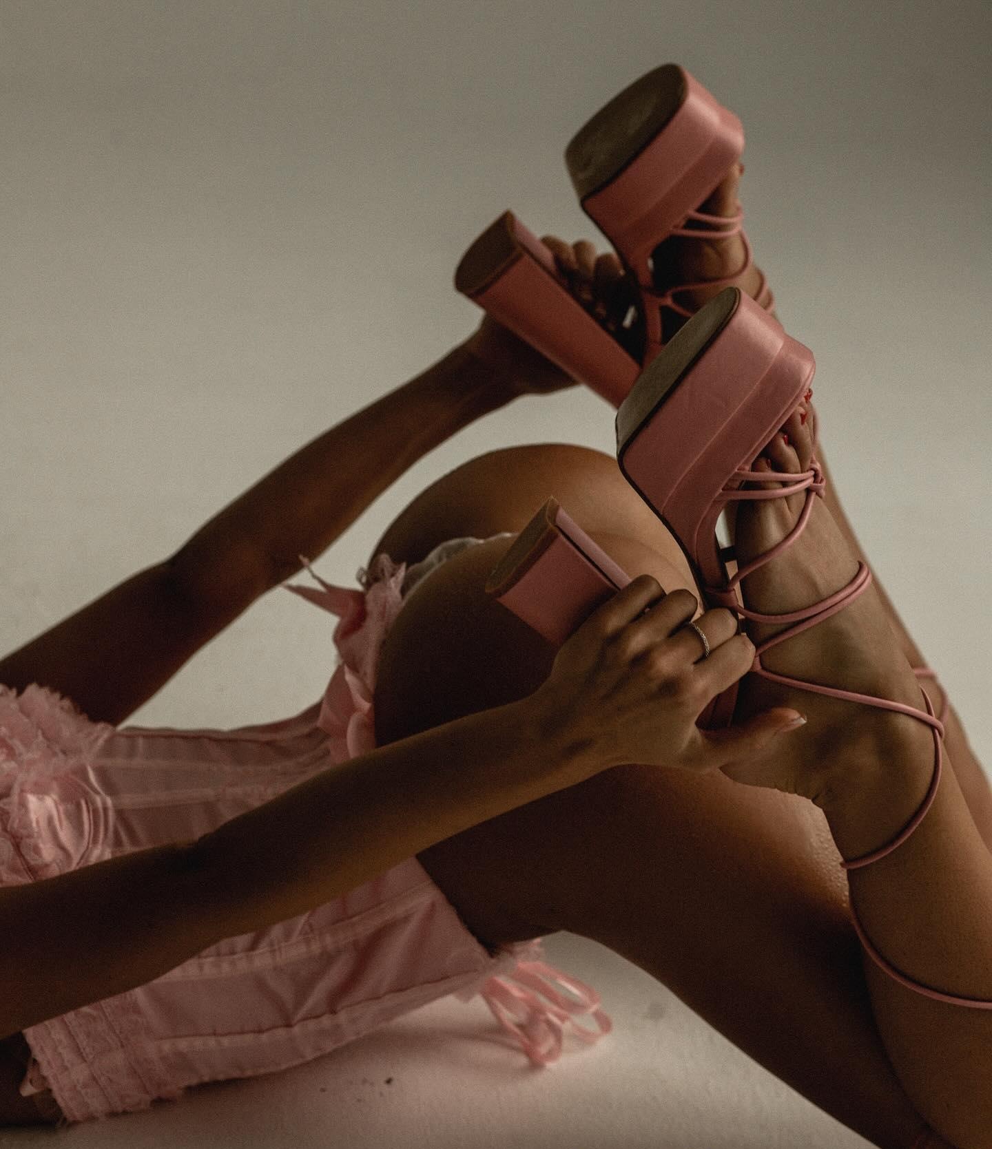 Маринка привлекальеная девушка из Суходольска цена от 4000 руб