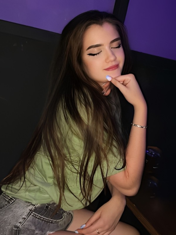 Алиса привлекательная девушка из Суходольска цена от 4000 руб