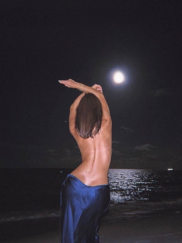 Яночка привлекательная девушка из Суходольска цена от 4000 руб